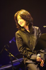 中森明菜、新曲はポルノ晴一が提供 “桜ソング”2・24発売