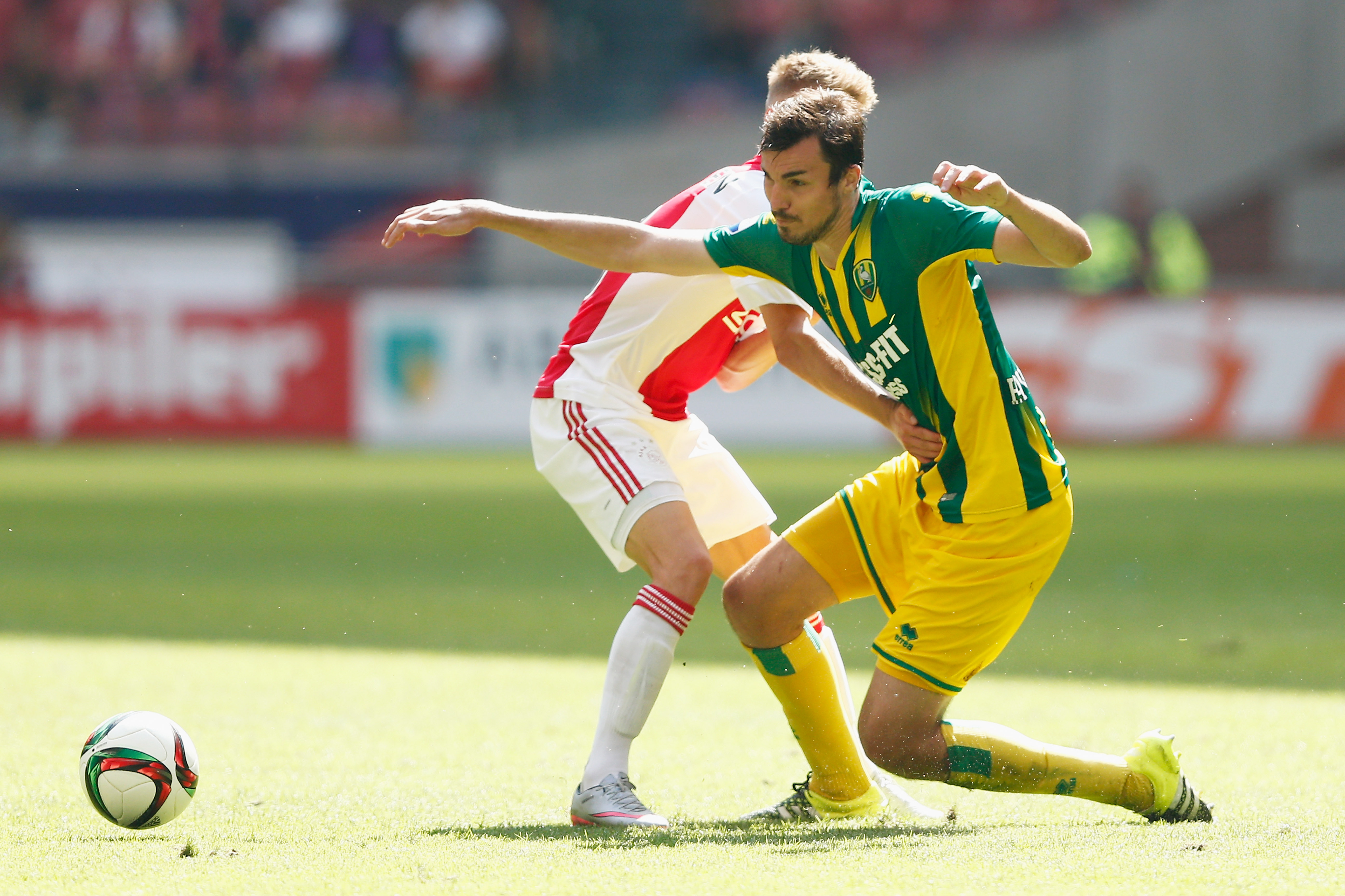 ハーフナー、日本代表復帰は近い？ ハリルホジッチが視察、本田＆長友と会食も