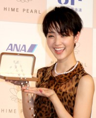 剛力彩芽「パールで大人に」シングルマザー役にも意欲