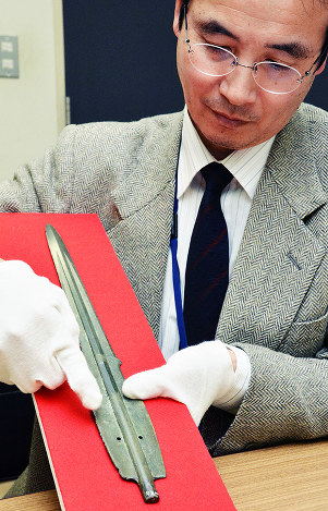 サメの絵画 サメ信仰、裏付け 地域色強い祭祀存在か /鳥取