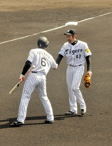 トラ金本監督、下柳氏とガチ勝負 ３打席限定、結果は？