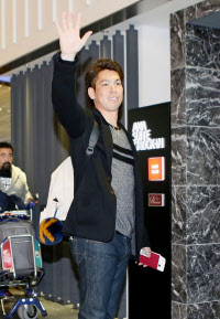 マエケンが渡米「わくわくしている」２０日キャンプ開始へ自信