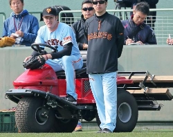 巨人ポレダ「良かった」フリー打撃登板でクイックも