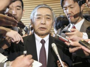 UPDATE 1-為替含め市場を注視、首相から金融政策に意見なかった=黒田日銀総裁