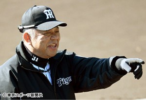 阪神掛布2軍監督寂し…記念勝利球を小豆畑が審判に