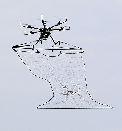 「迎撃ドローン」配備…28日の東京マラソンに 2016年02月13日 09時08分