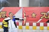 ビートたけし＆ナイナイ岡村、アーチェリーに初挑戦「怖いけど、面白い」