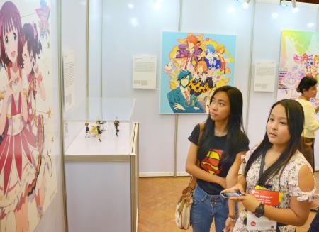 日本のマンガやアニメの巡回展 ミャンマーで開幕