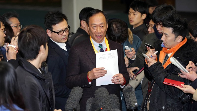 「雇用とブランド維持」鴻海シャープ支援の計算ずく