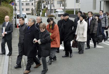 ハンセン病元患者の家族が初の集団訴訟 熊本地裁に提訴