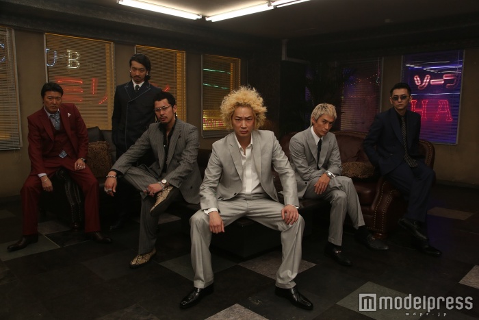 金髪スカウトマンの綾野剛カムバック「いーくぞー！」 映画『新宿スワン』続編決定