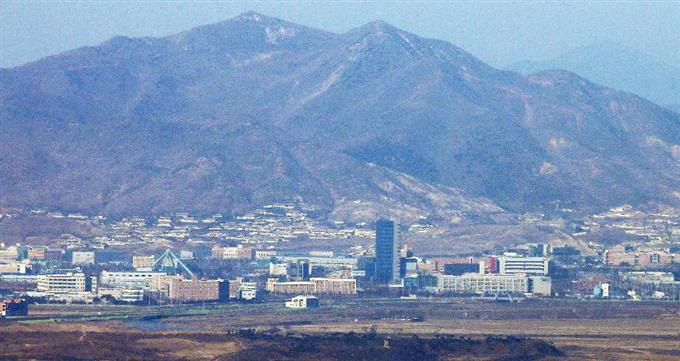 開城の賃金7割「上納」 韓国統一相言及、核開発に流用か