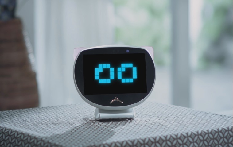 ネコ耳に機能はまだない--ネコ型コンパニオンロボット「Xibot」