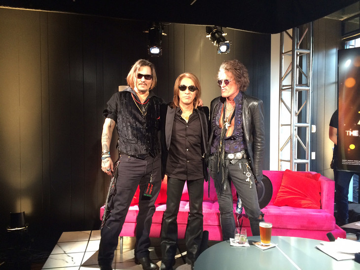 松本孝弘がグラミー賞中継に登場、アルバムタイトル発表