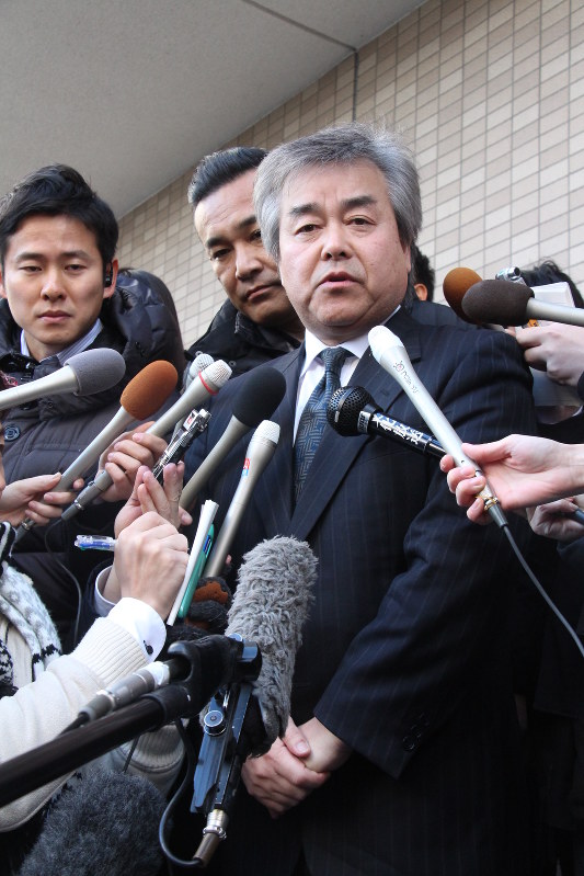 「手かかる人」殺人容疑の元職員供述 老人ホーム転落死
