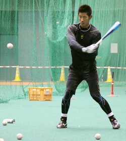 “鷹のイチロー”上林、休日返上で練習打ち込む「いろいろ試しながら打てた」