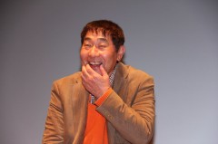 蛭子能収、撮影中に転倒し「まだ膝痛い」