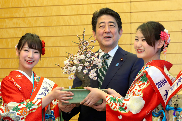 予算案成立「思いのまま」？