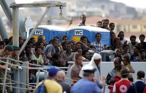 難民問題、ＥＵ共同債の発行で対応すべき＝イタリア政府