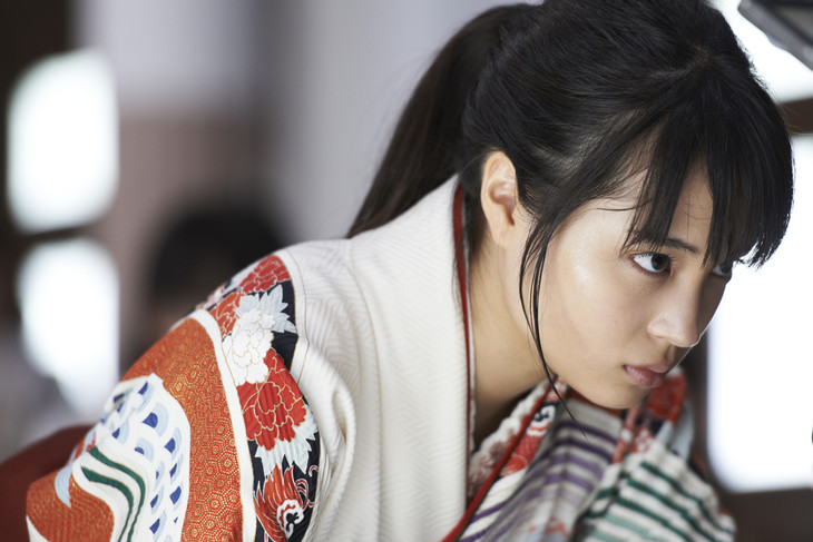 映画「ちはやふる」PVでPerfume歌う主題歌を2分半堪能