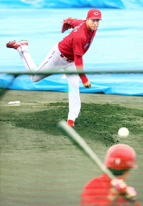 黒田 初フリー打撃登板40球で安打性ゼロ!新球に007警戒感