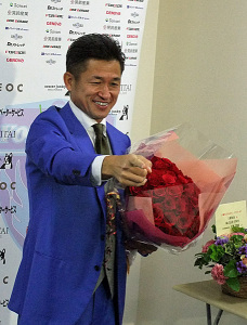 カズ、４９歳の誕生日