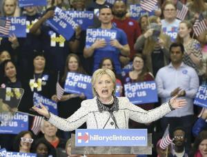 クリントン氏、サウスカロライナ州で圧勝 2016年02月28日 18時30分