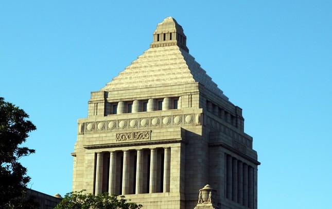 「解散・同日選」前提のアベノミクス下支えか 予算成立前に「経済対策」が語られ出した