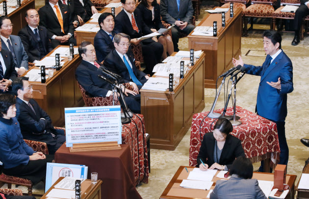 「先送り」攻められる首相＝自民孤立、野党揺さぶり－衆院選改革