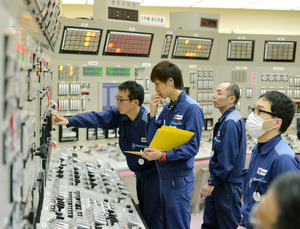 高浜原発4号機が緊急停止 再稼働直後、変圧器で異常か