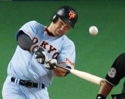 巨人ギャレット、待望の一発 ハム先発バースは課題残す