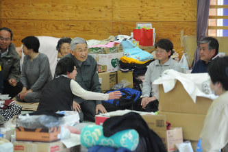 両陛下、被災地へ １６〜１８日に福島、宮城視察