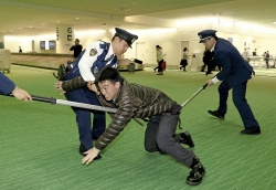 羽田空港でテロ訓練…伊勢志摩サミットに備え