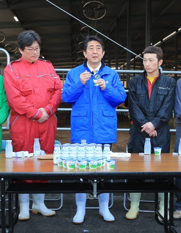 福島の復興牧場を視察