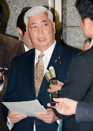 中谷大臣「ボーリング調査中止を検討」 辺野古移設