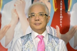 小堺一機、『ごきげんよう』終了後は“フジ土曜夕方の顔” 4月から新番組MCに決定