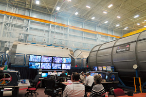 「ＩＳＳ、気圧低下！」 大西飛行士ら実物大模型で訓練