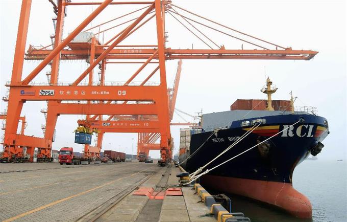 中国、目標達成に黄信号 輸出急減で成長に不安