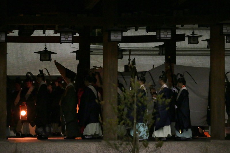 「遷座祭」ご神体を本殿に