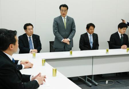 新党綱領案、来週にも決定 立憲主義を強調