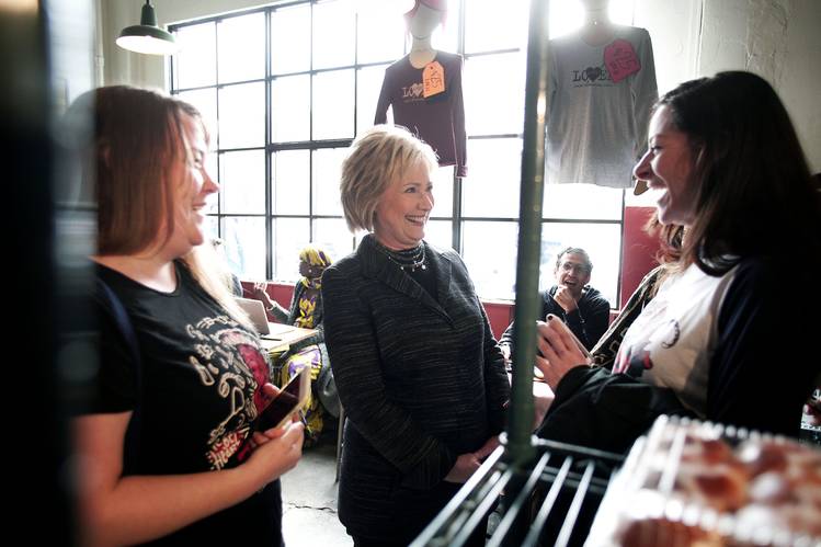 サンダース氏、ミシガン州で大接戦制す