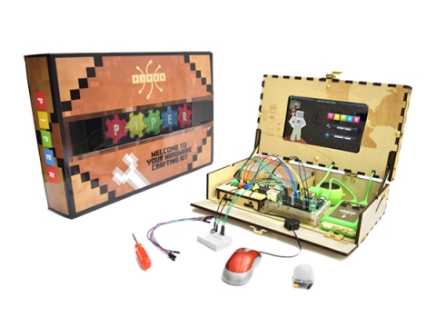 「Minecraft」とコラボした「電子工作を学べるツール」が発売。約5万4000円