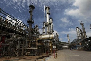 中南米の石油輸出4カ国、増産凍結などで結束確認へ 11日に会合