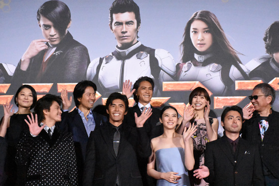 伊藤英明、山Pとすっぽんを食べてスナックへ!?―映画『テラフォーマーズ』完成披露イベント