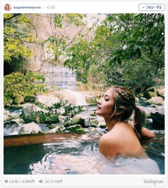 ローラの入浴写真にファン大興奮！「大人の色気」「セクシーすぎる」