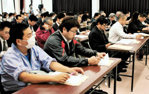 【軽井沢スキーバス転落事故】 バス事業許可の更新制検討 貸し切り業者監視強化