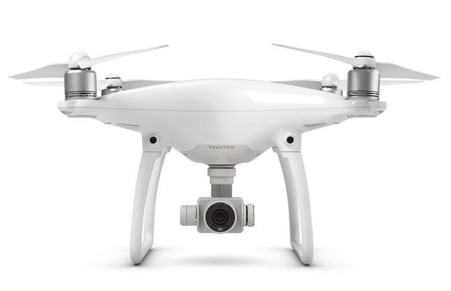 4Kカメラ搭載ドローン「Phantom 4」 障害物を避けながら毎秒30コマ
