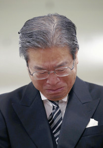 自殺中３の両親に卒業証書…担任は式を欠席