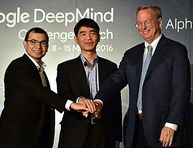 最強棋士、囲碁ソフトに敗北＝人工知能３連勝、賞金寄付へ―韓国