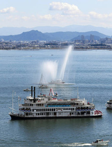 湖上きらり、春を告げる びわ湖開き
